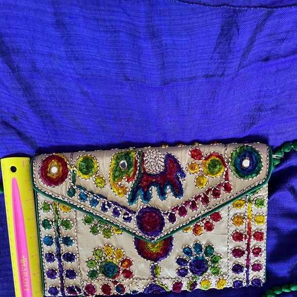 Stylist Colorful Handmade Embroidery Crossbody Bag - Picture 6 of 6